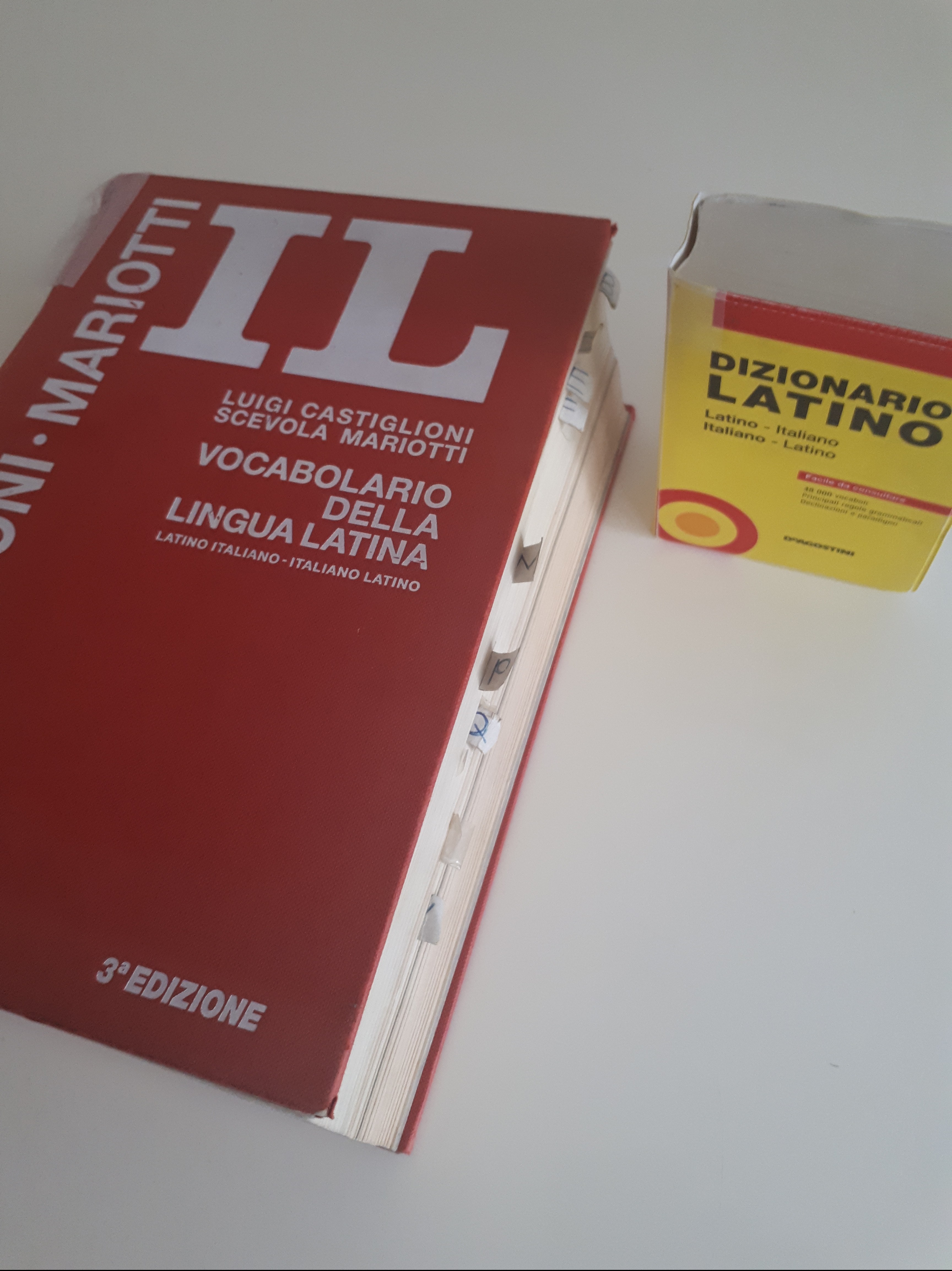latino-dizionario.jpg