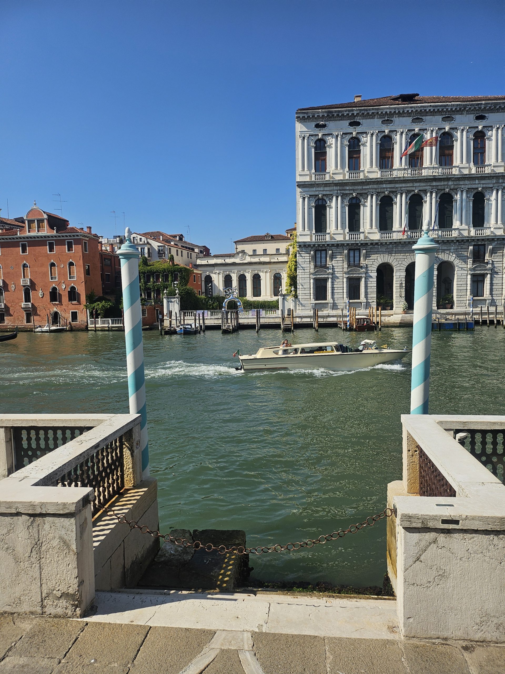 Peggy Guggenheim Venedik Müzesi